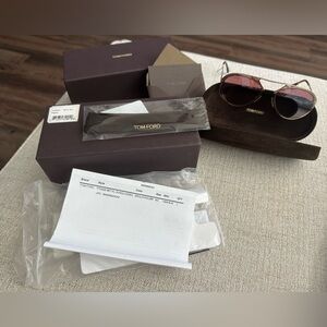 TOM FORD- Dashed Sunglasses TF508 Rose Gold
Sold Out! NIB